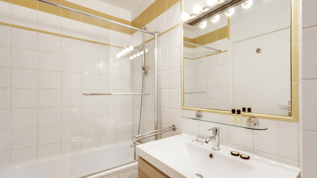 Photo of Bathroom in Bonne-Nouvelle