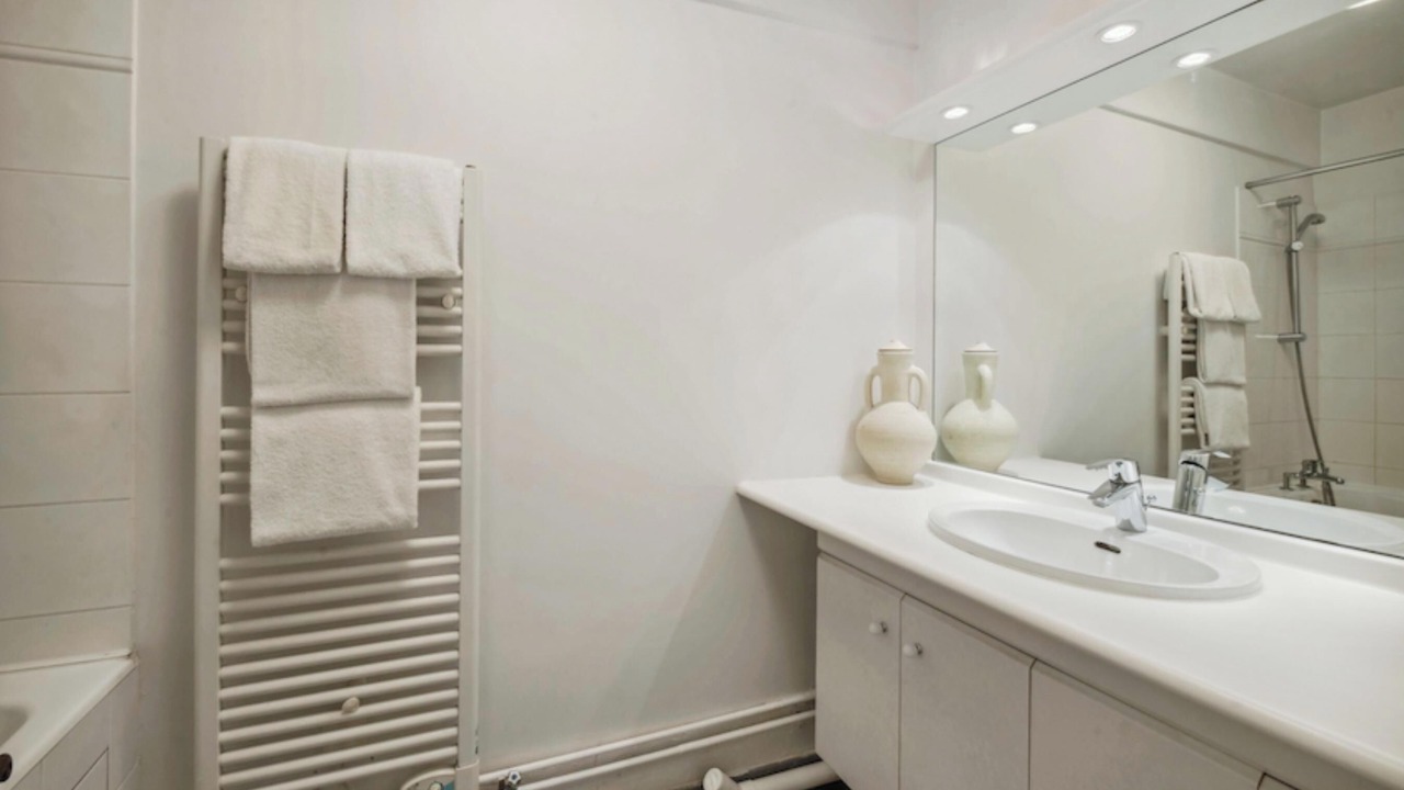 Photo of Bathroom in Marais