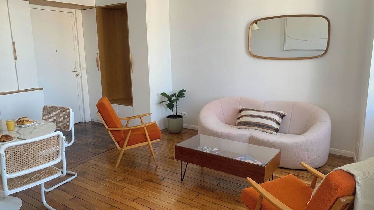 Photo of Livingroom in 9th Arrondissement