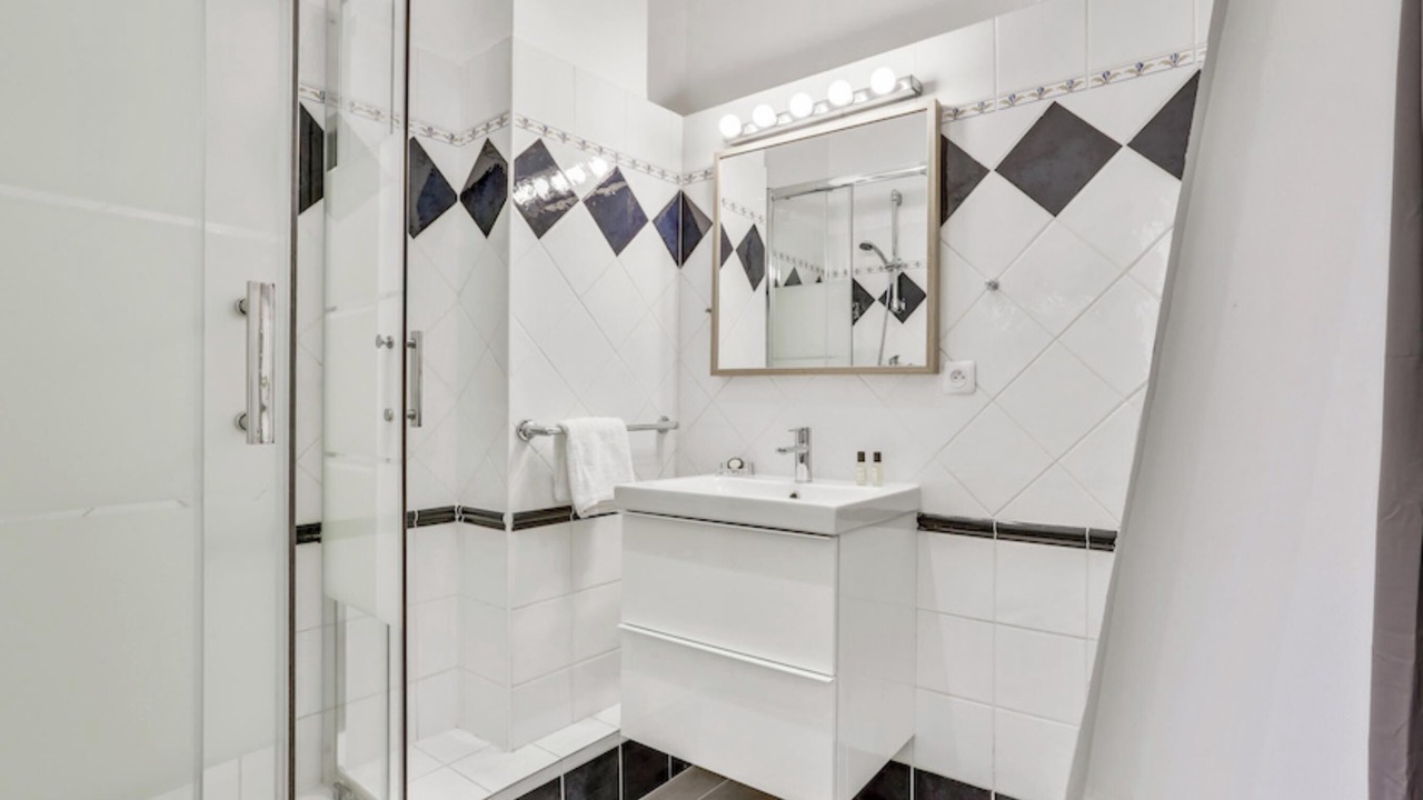 Photo of Bathroom in Saint-Germain-l'Auxerrois