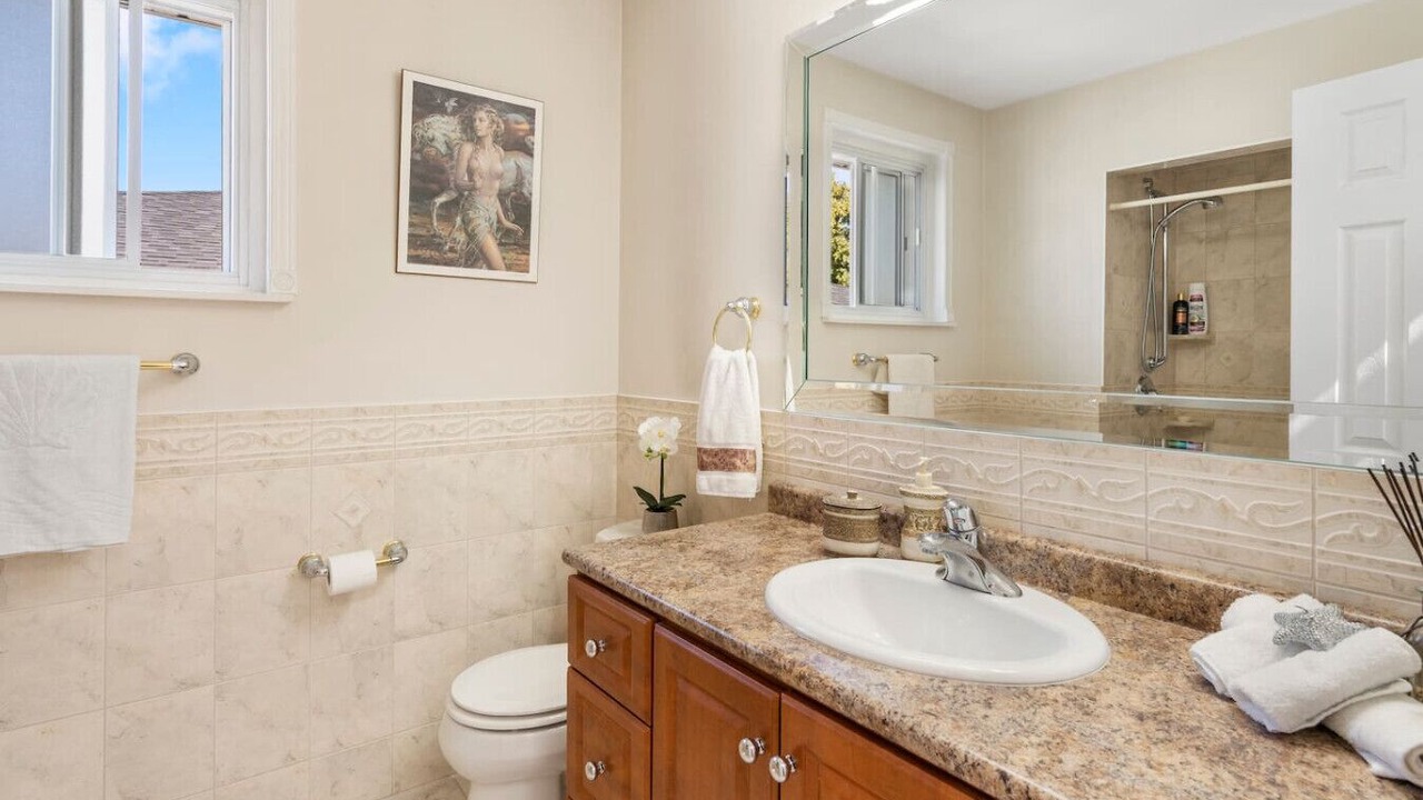 Photo of Bathroom in Applewood