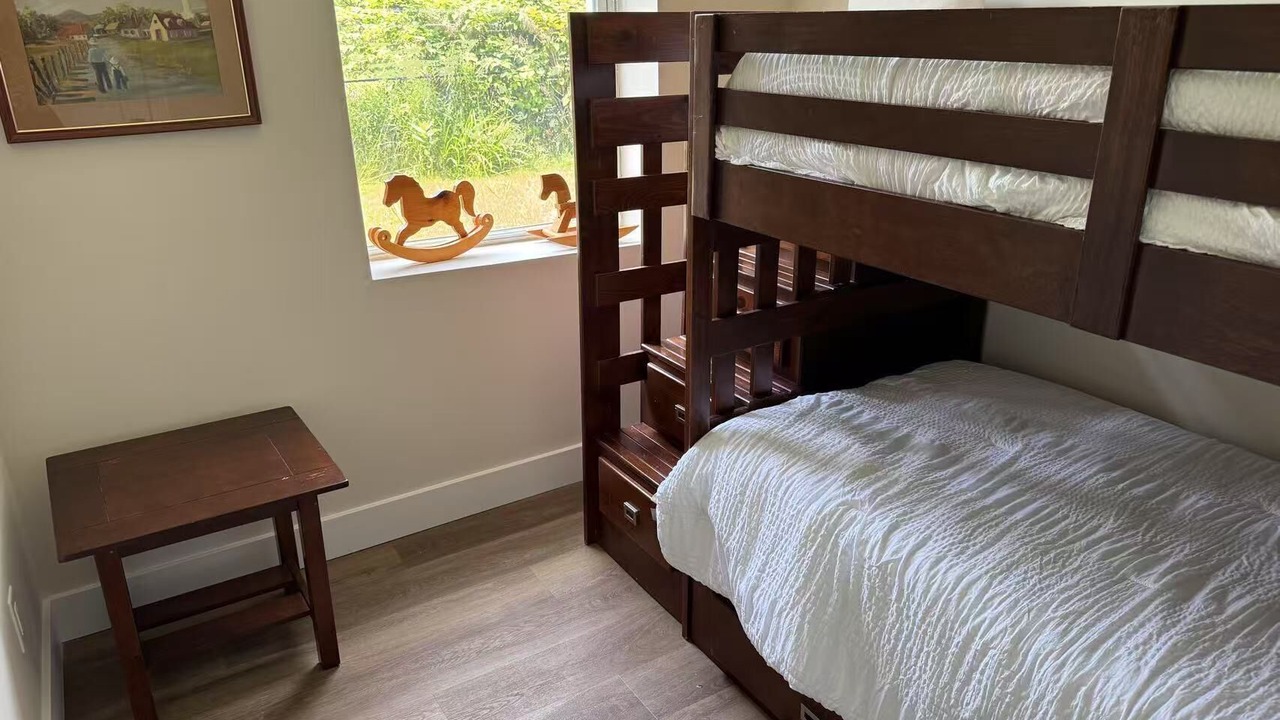 Photo of Bedroom in Burk's Falls