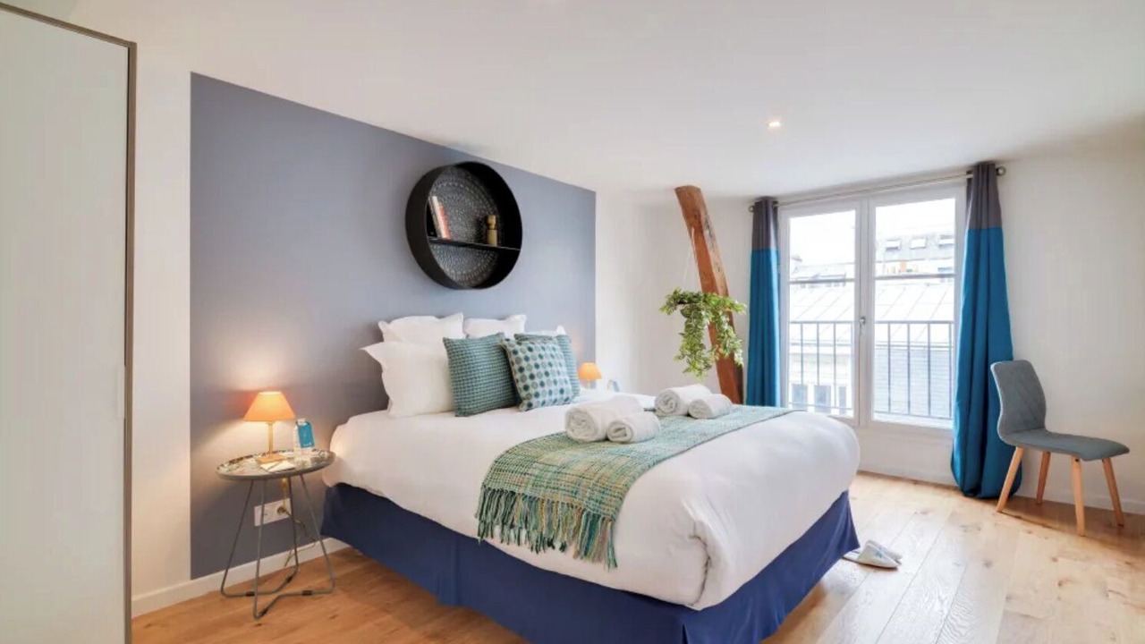 Photo of Bedroom in 9th Arrondissement