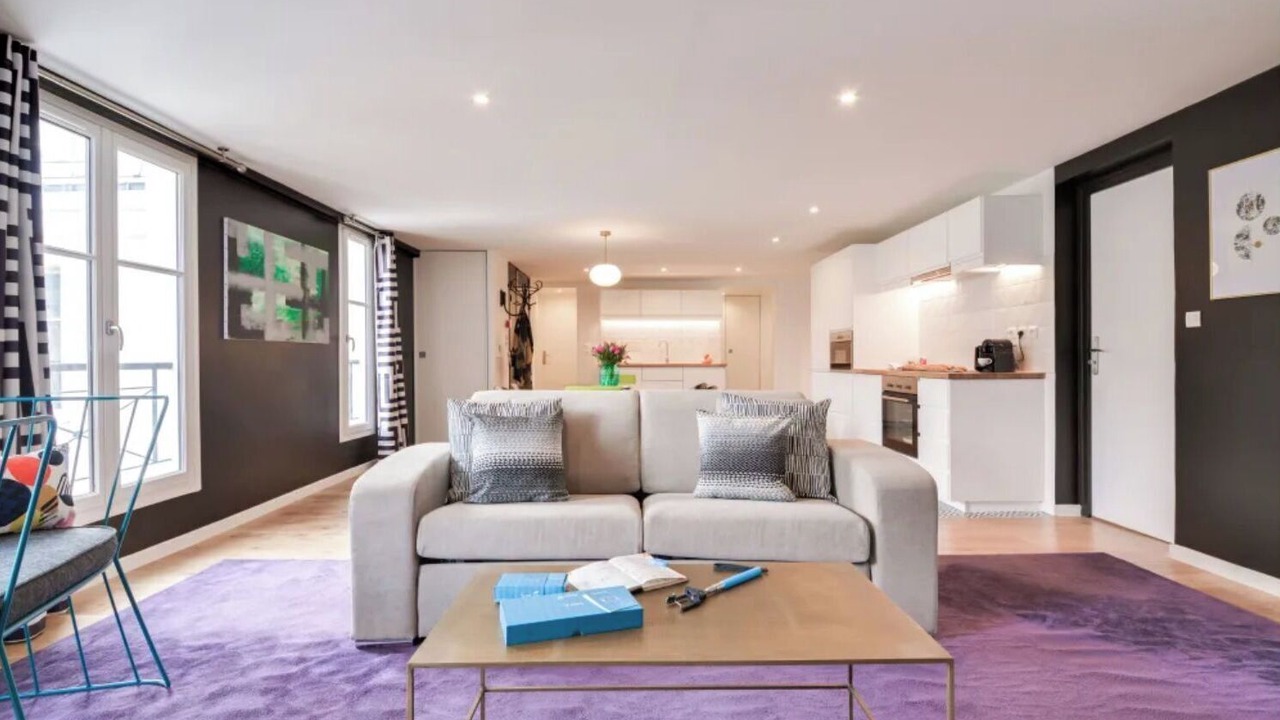 Photo of Livingroom in 9th Arrondissement
