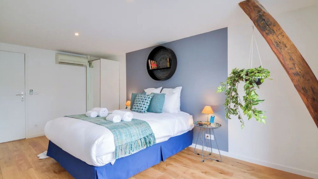 Photo of Bedroom in 9th Arrondissement