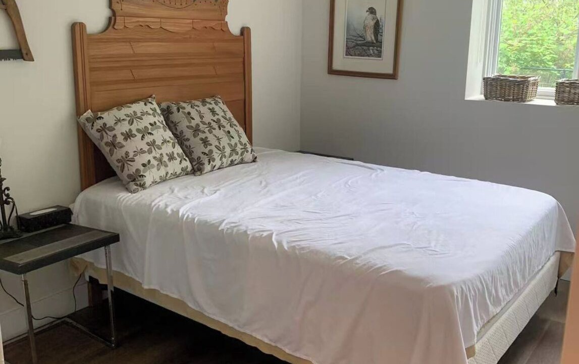 Photo of Bedroom in Burk's Falls