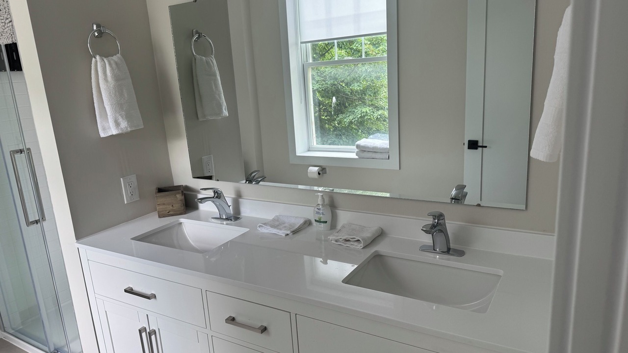 Photo of Bathroom in Burk's Falls