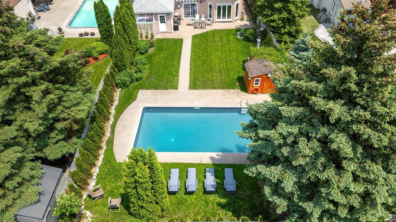 Photo of Outdoor in Rathwood