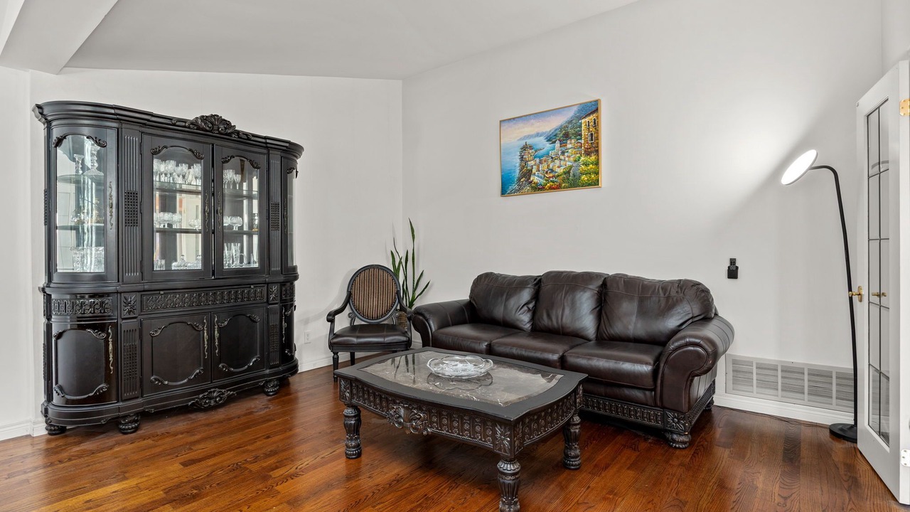 Photo of Livingroom in Rathwood