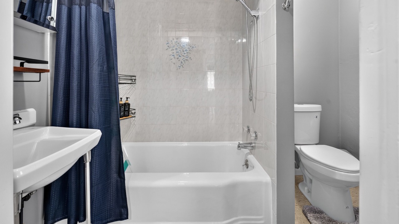 Photo of Bathroom in Carbondale