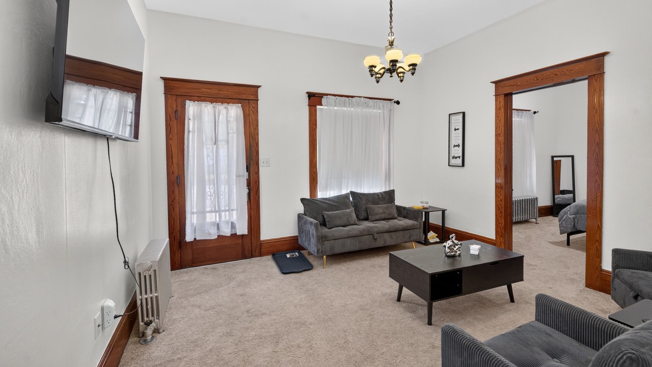 Photo of Livingroom in Carbondale