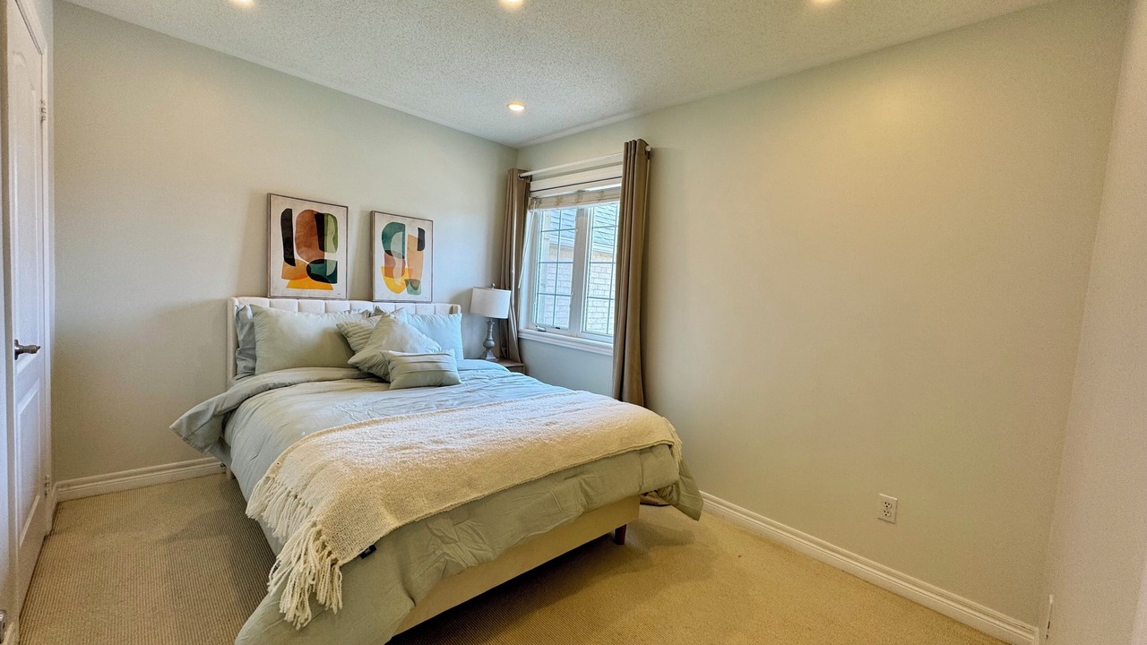 Photo of Bedroom in Churchill Meadows