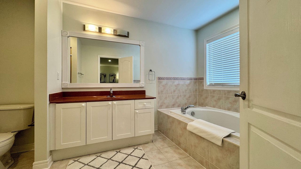 Photo of Bathroom in Churchill Meadows