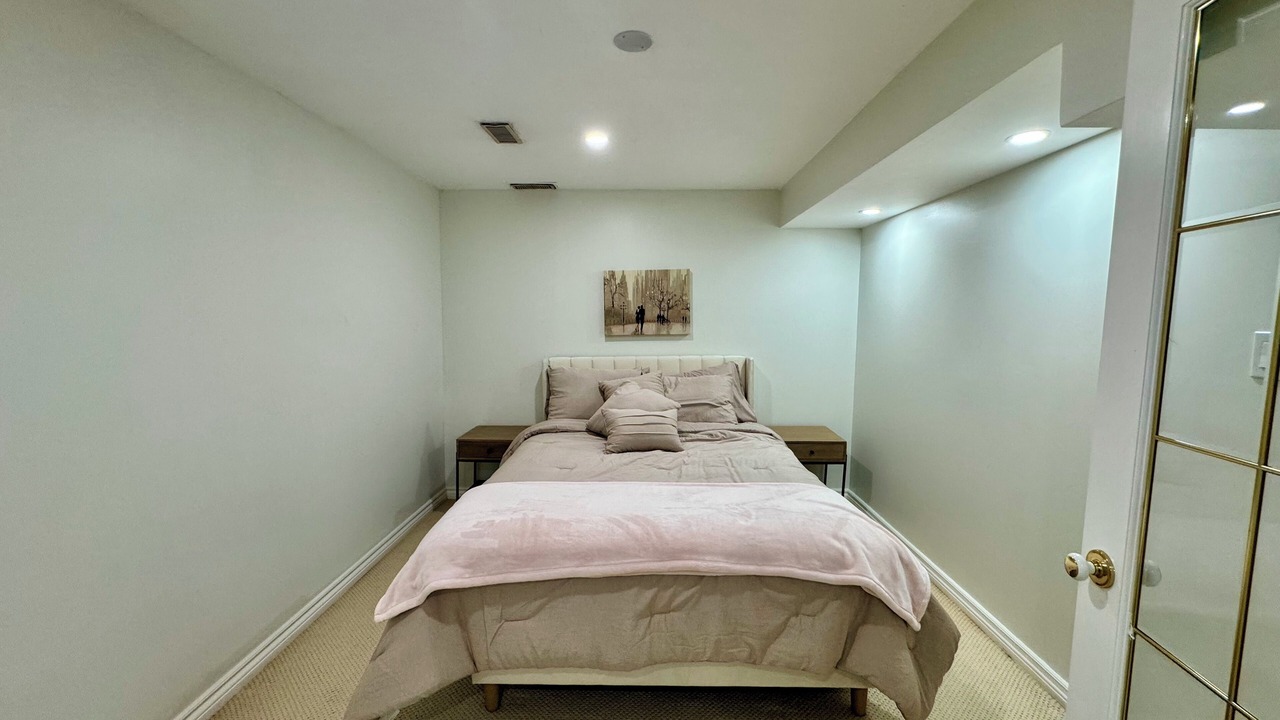 Photo of Bedroom in Churchill Meadows