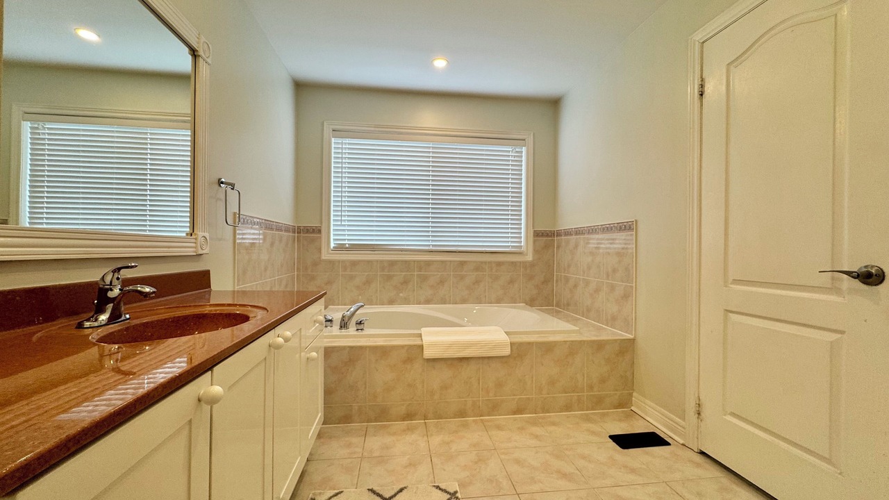 Photo of Bathroom in Churchill Meadows