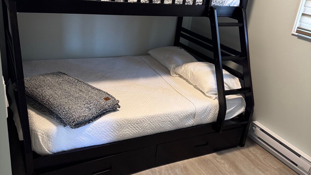 Photo of Bedroom in Manitoulin District
