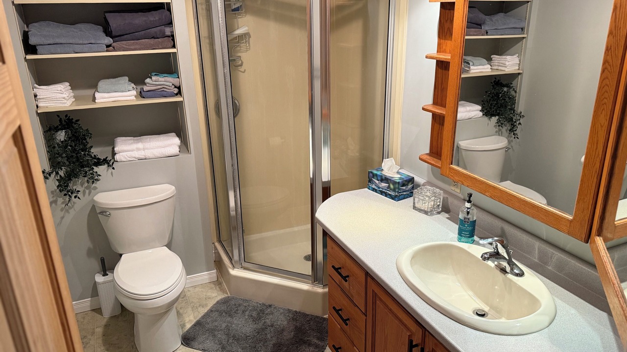 Photo of Bathroom in Elizabethtown-Kitley