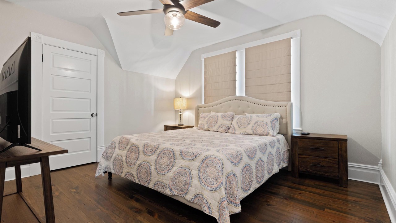 Photo of Bedroom in Tarpon Springs