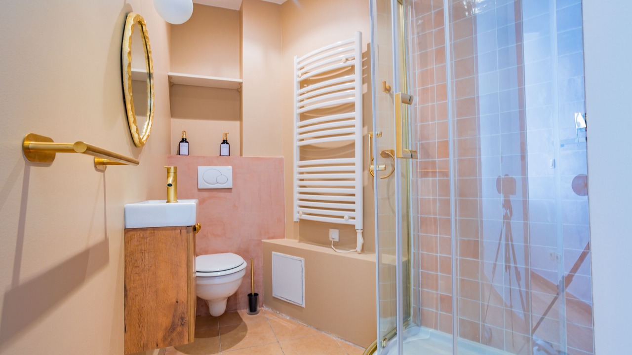 Photo of Bathroom in Chaussee-d'Antin