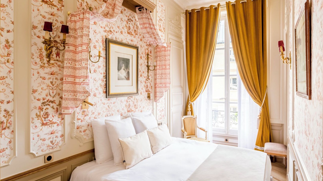 Photo of Bedroom in 3rd Arrondissement