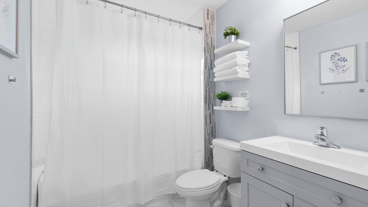 Photo of Bathroom in Orient Park