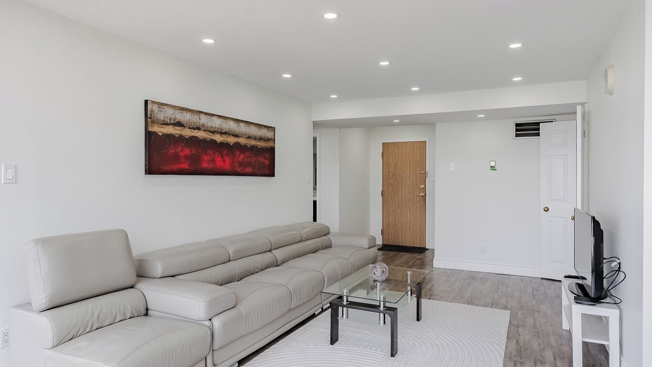 Photo of Livingroom in Rathwood