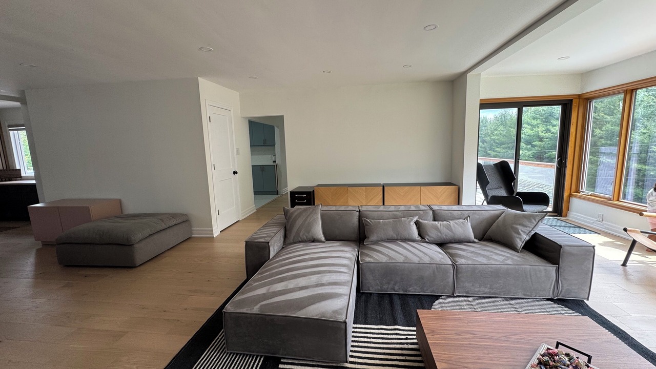 Photo of Livingroom in Caledon