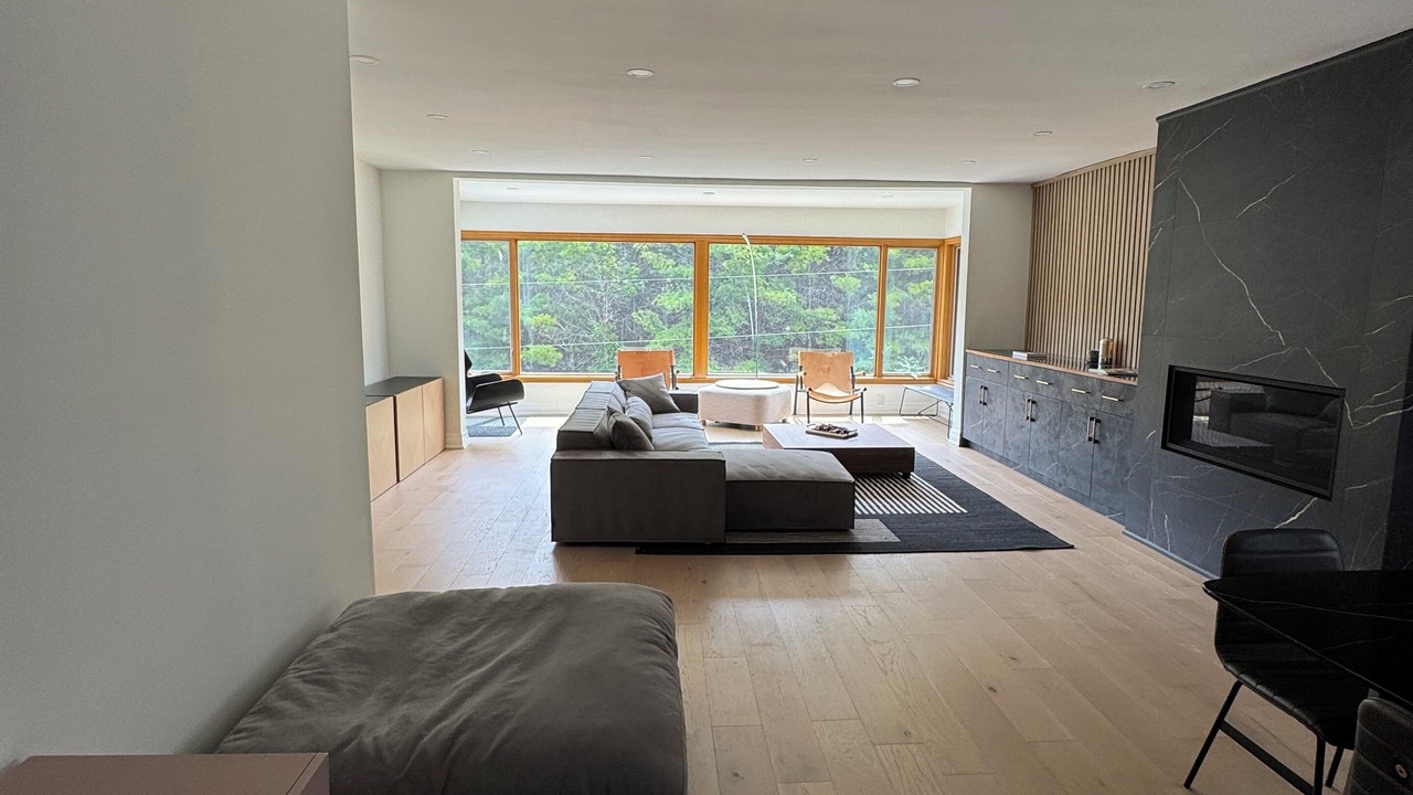 Photo of Livingroom in Caledon