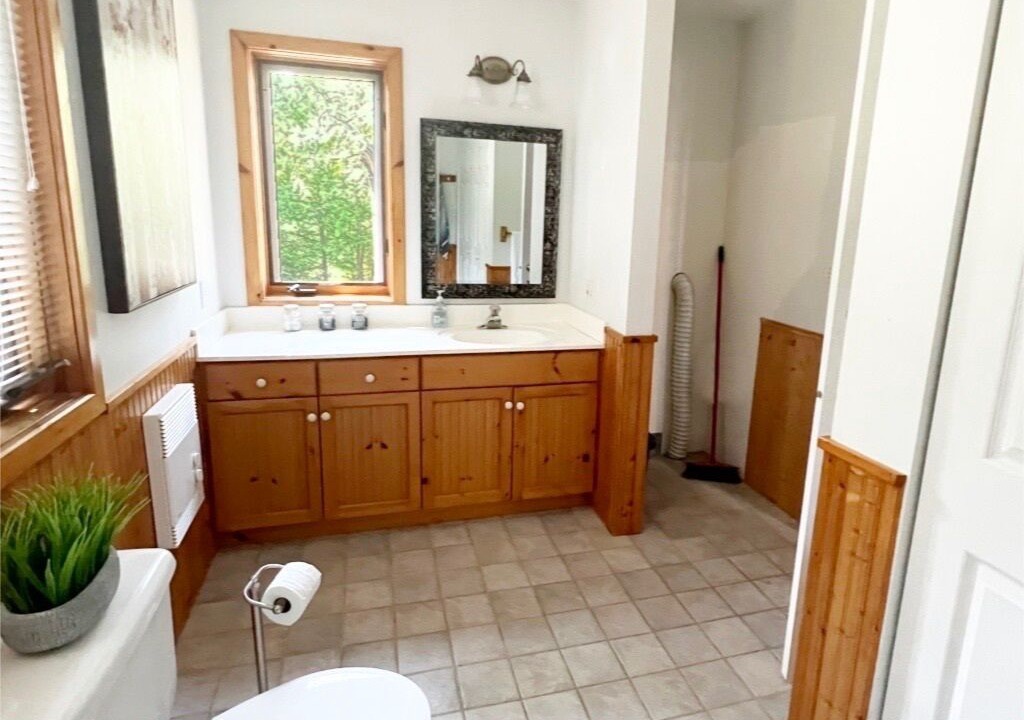 Photo of Bathroom in Tobermory