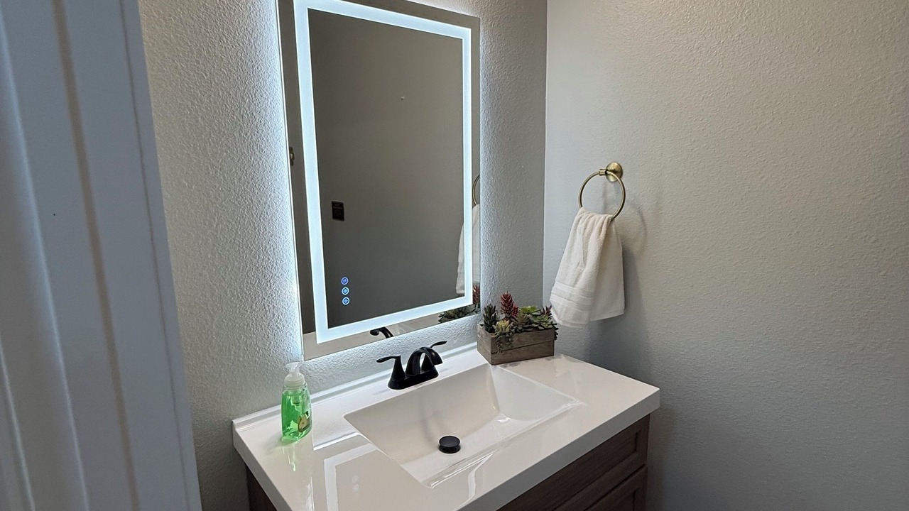 Photo of Bathroom in Seasons