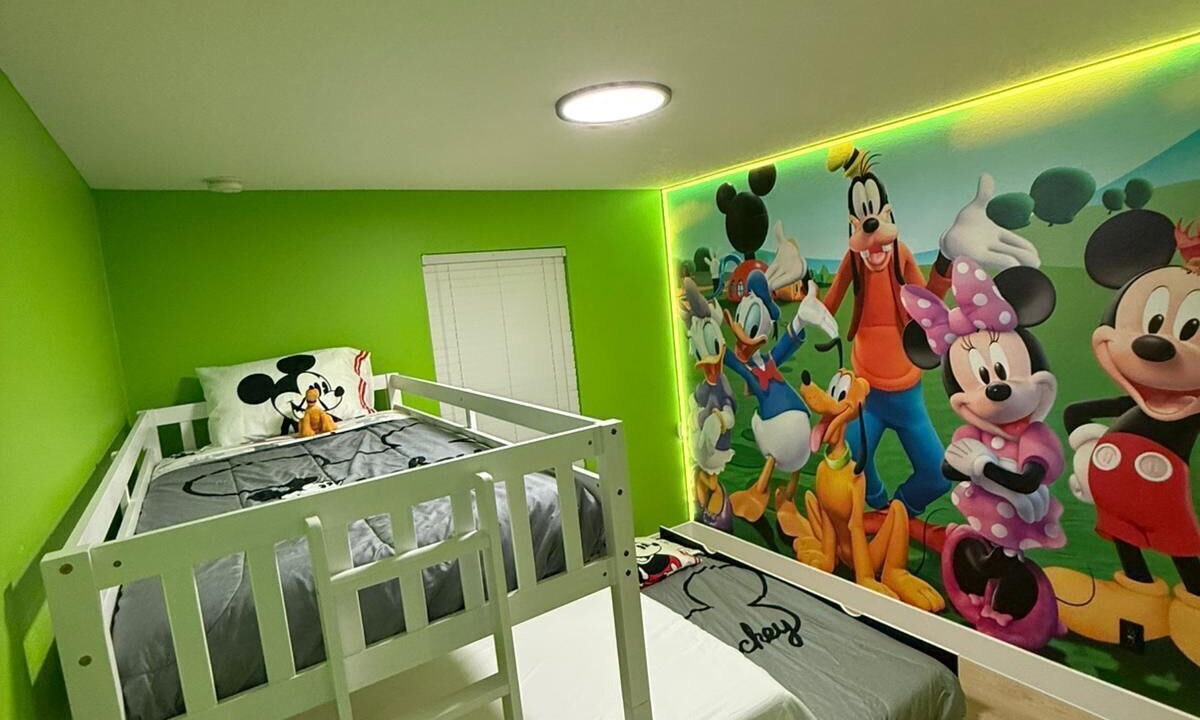 Photo of Bedroom in Seasons