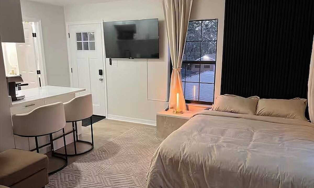 Photo of Bedroom in Riverview