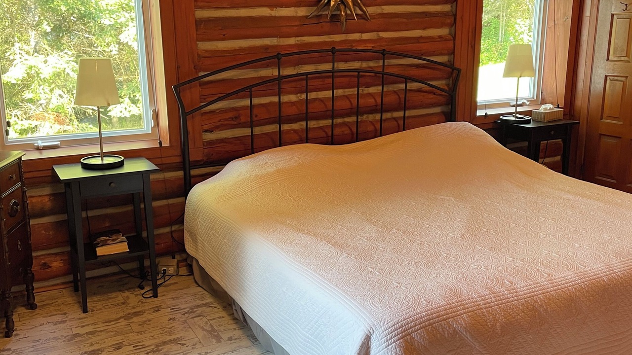 Photo of Bedroom in Armour