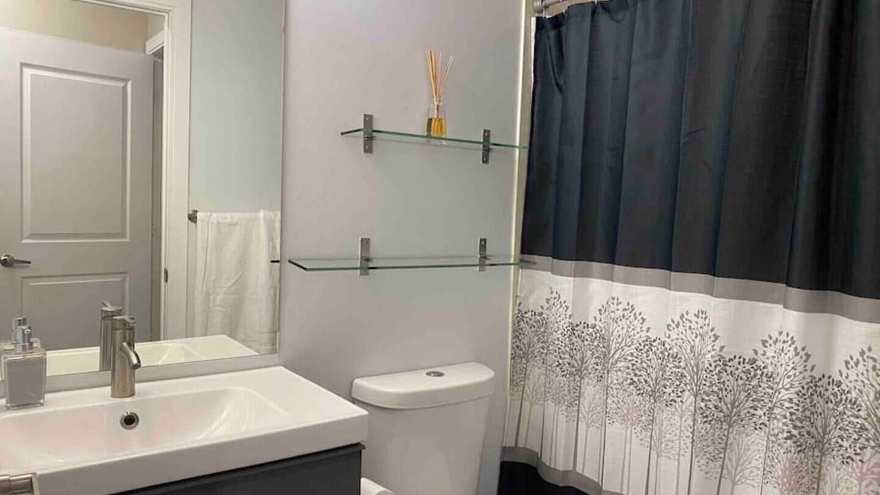 Photo of Bathroom in Downtown Mississauga