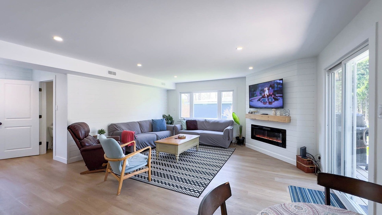 Photo of Bedroom in Kincardine