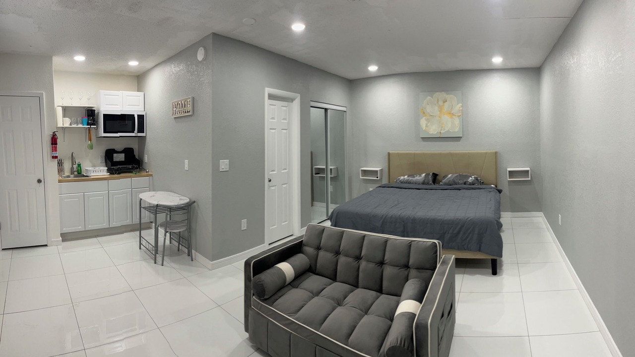 Photo of Bedroom in Seffner Community Alliance