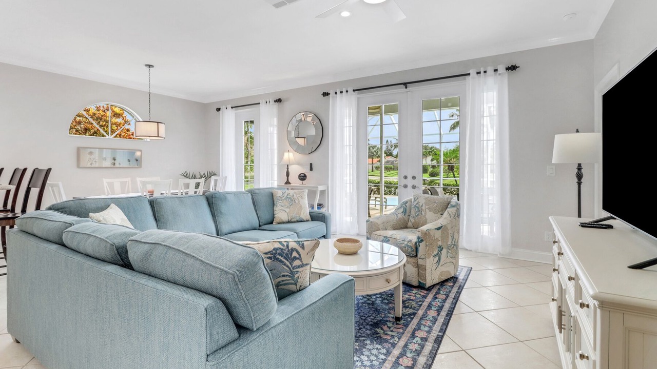 Photo of Livingroom in Central Naples