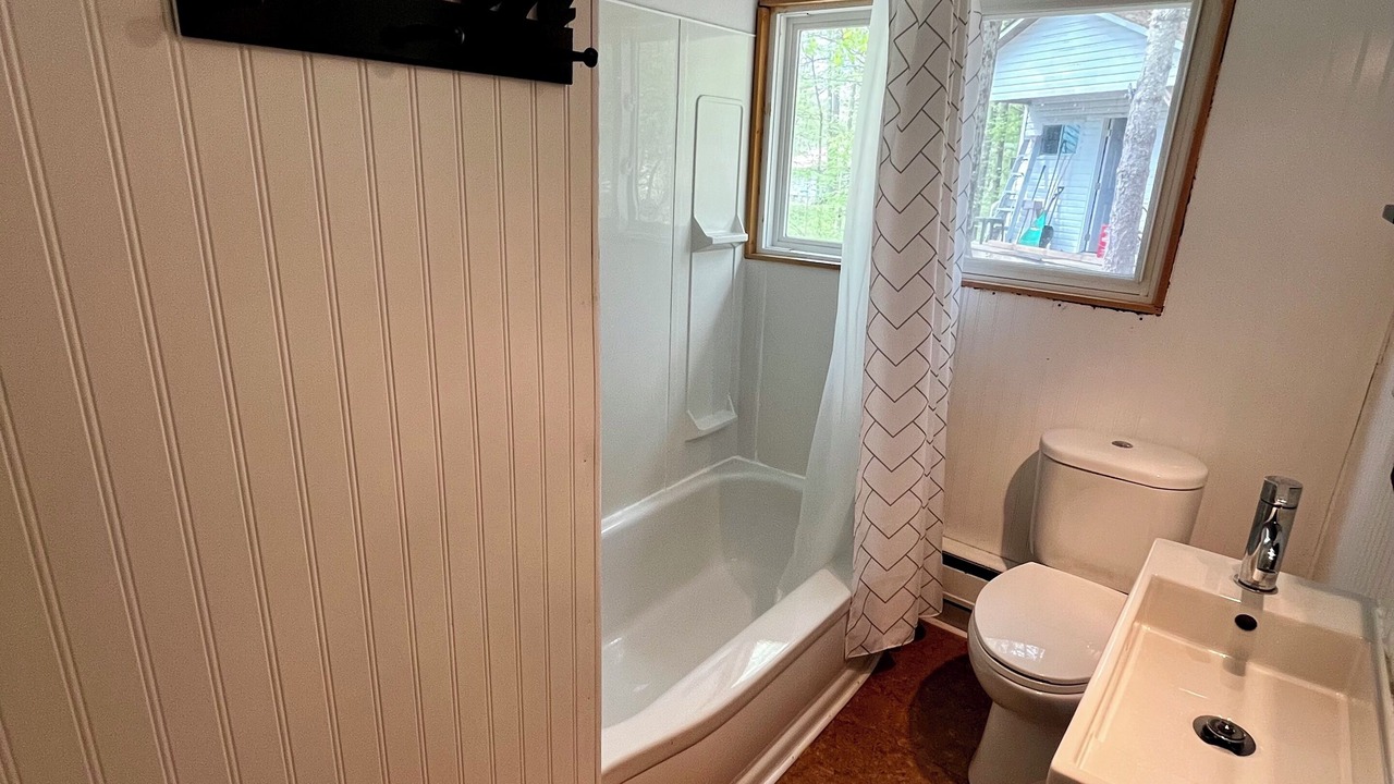 Photo of Bathroom in Georgian Bay