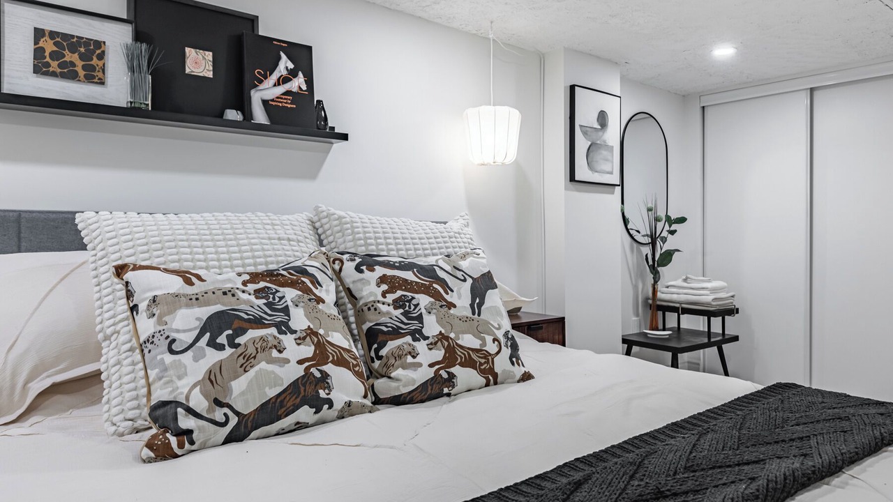Photo of Bedroom in Lakeview