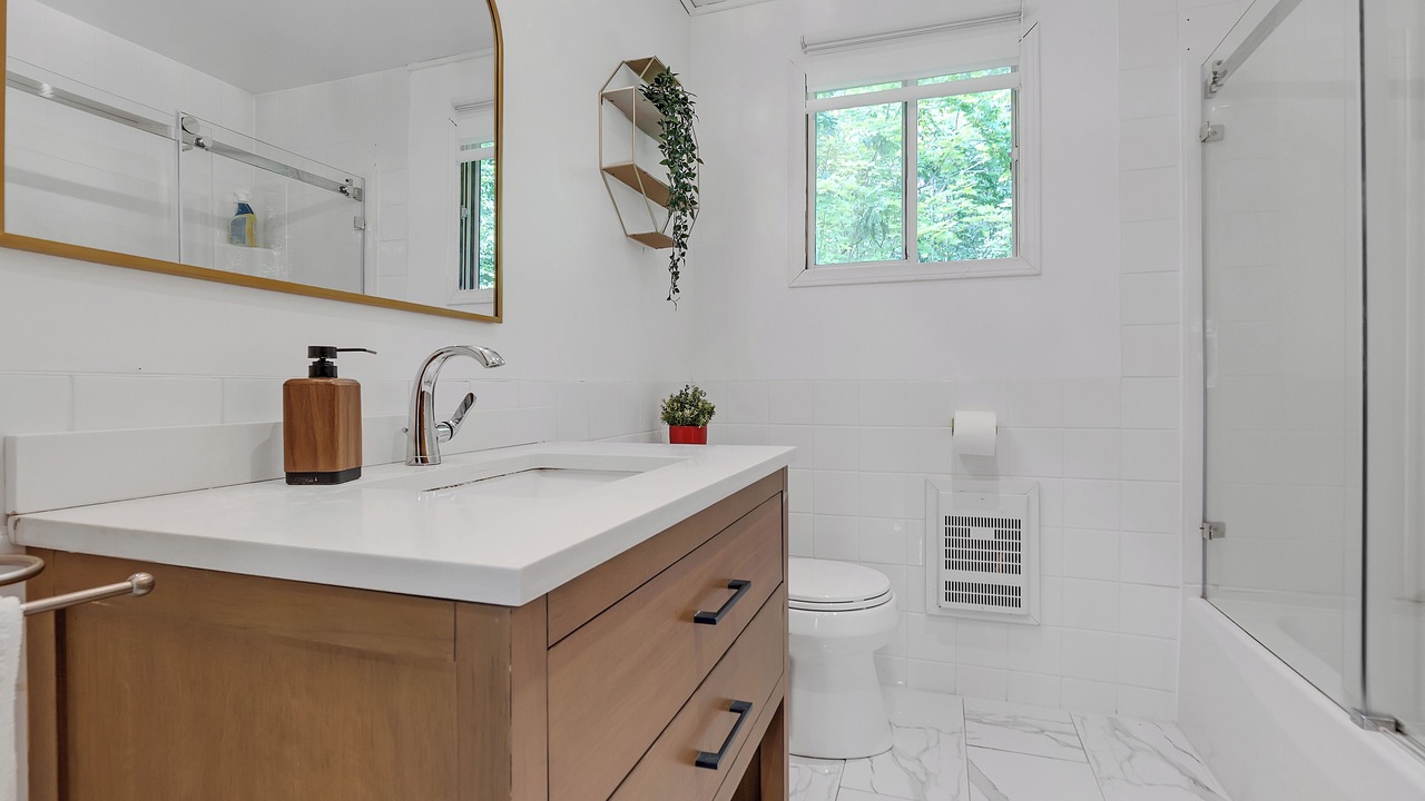 Photo of Bathroom in Coboconk