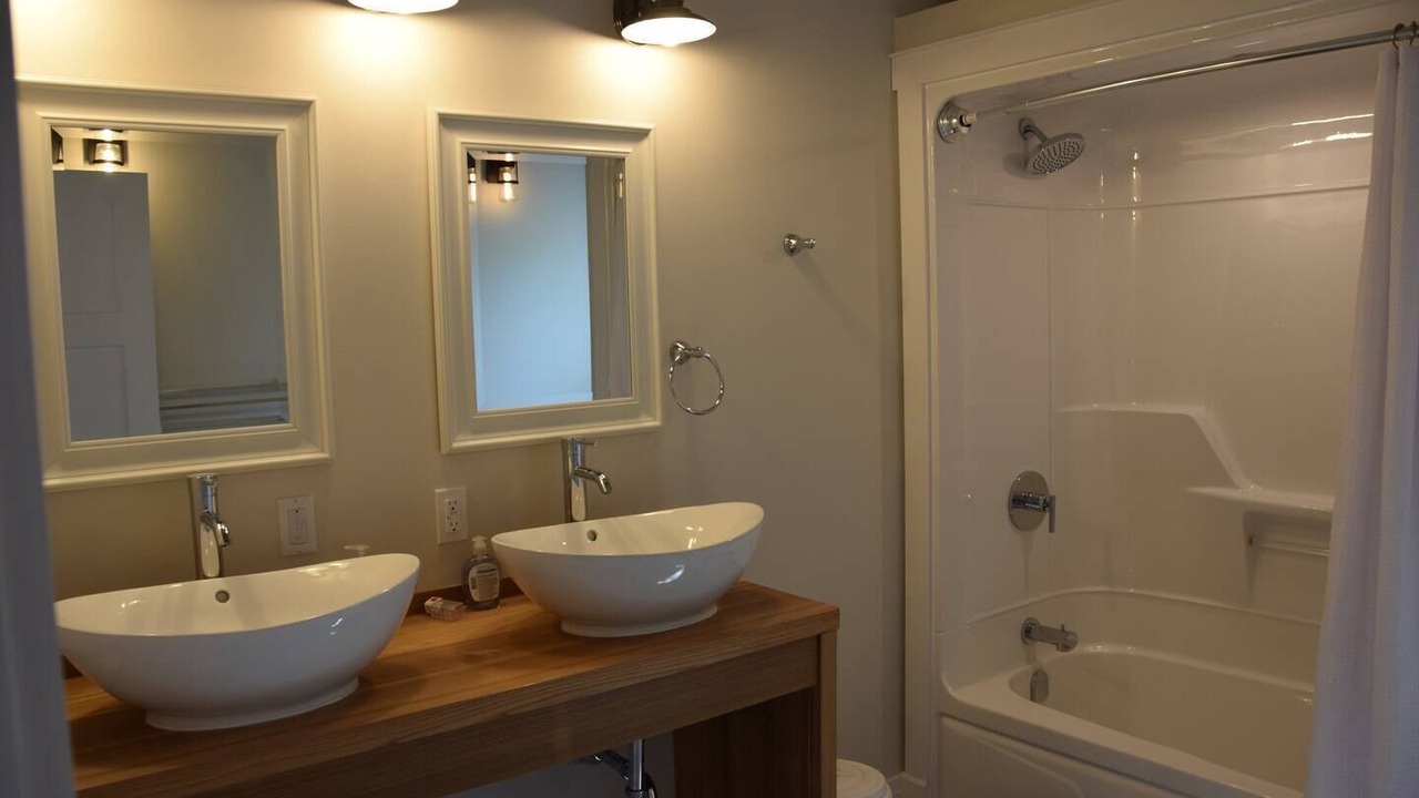 Photo of Bathroom in Tobermory