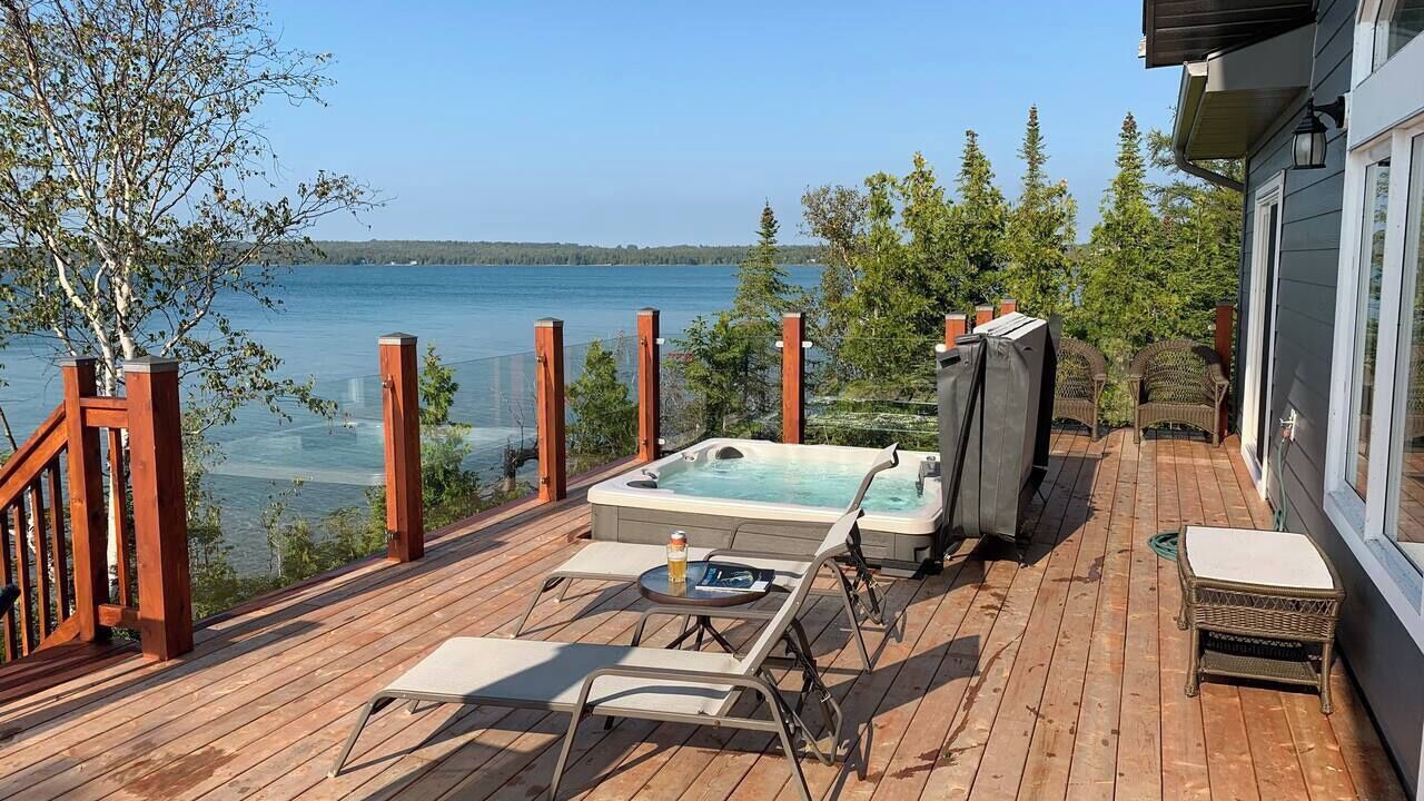Photo of Patio Balcony in Tobermory