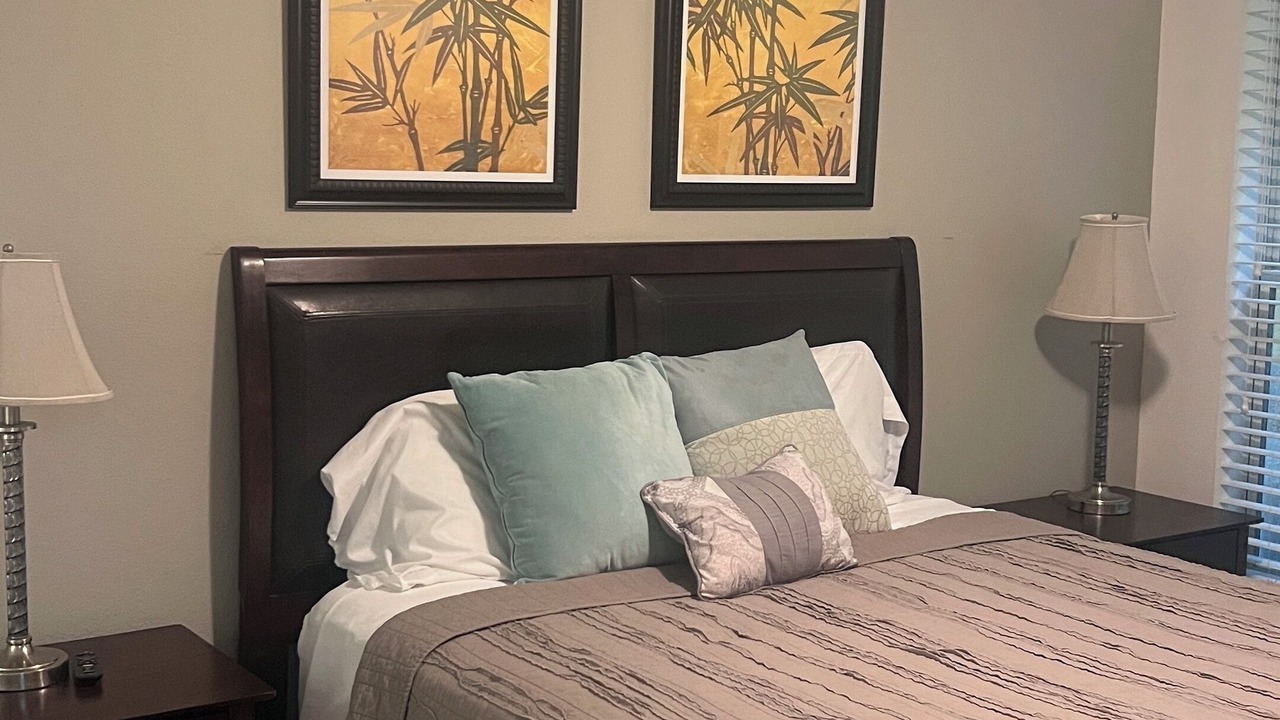 Photo of Bedroom in Veranda Palms