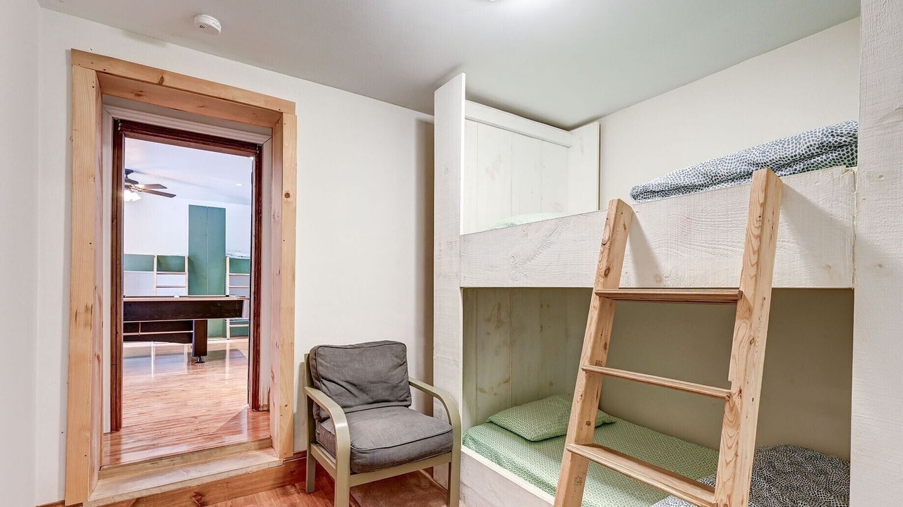 Photo of Bedroom in Chatsworth