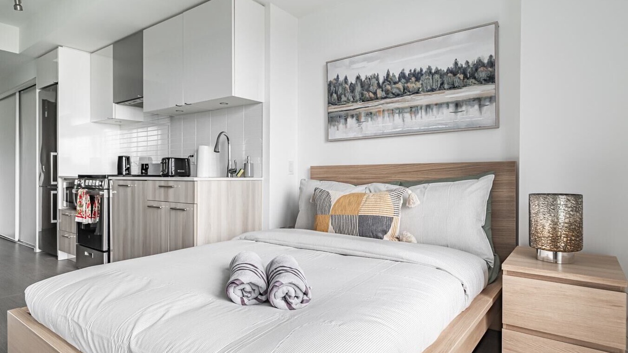 Photo of Bedroom in Garden District