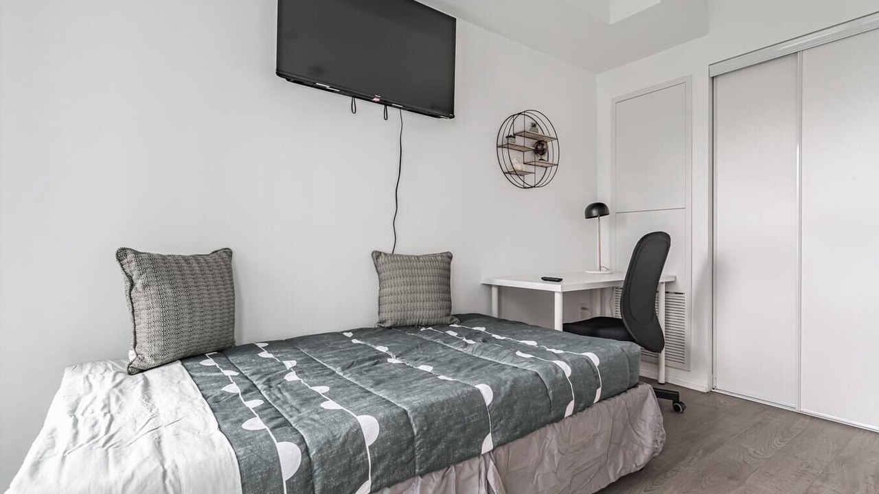 Photo of Bedroom in Garden District