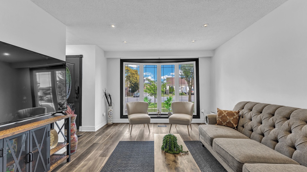 Photo of Livingroom in Hamilton
