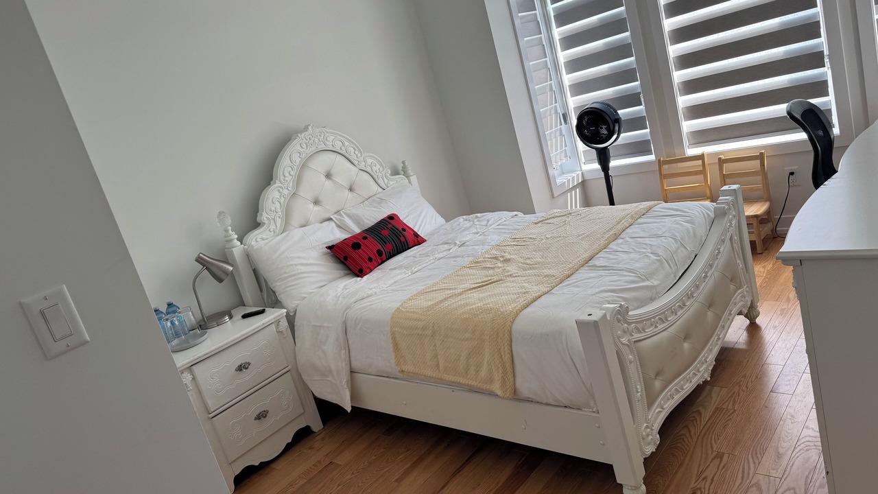 Photo of Bedroom in Bendale