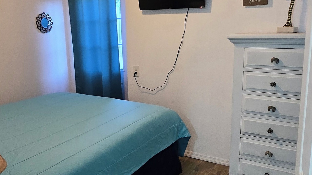 Photo of Bedroom in Inwood