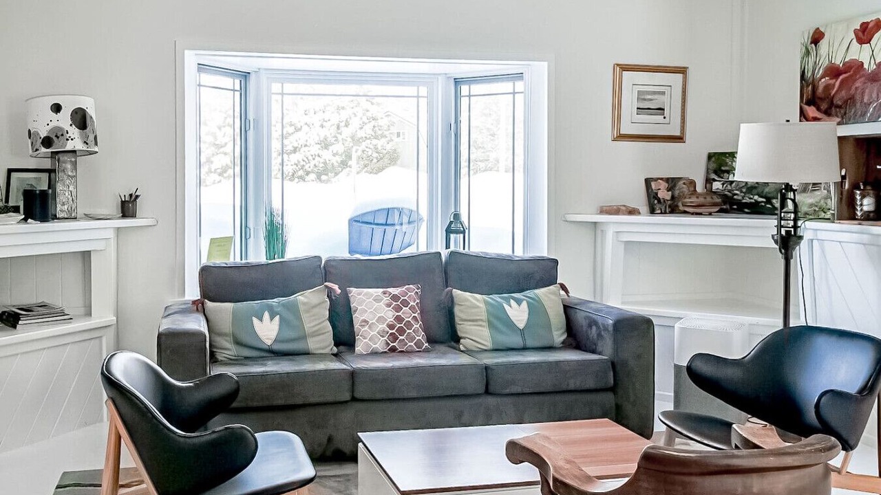Photo of Livingroom in Flesherton